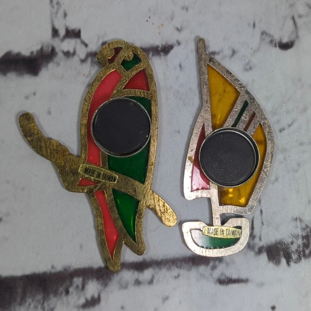 Parrot and Sailboat Vintage Stain Glass Look Plastic Refrigerator Fridge Magnets